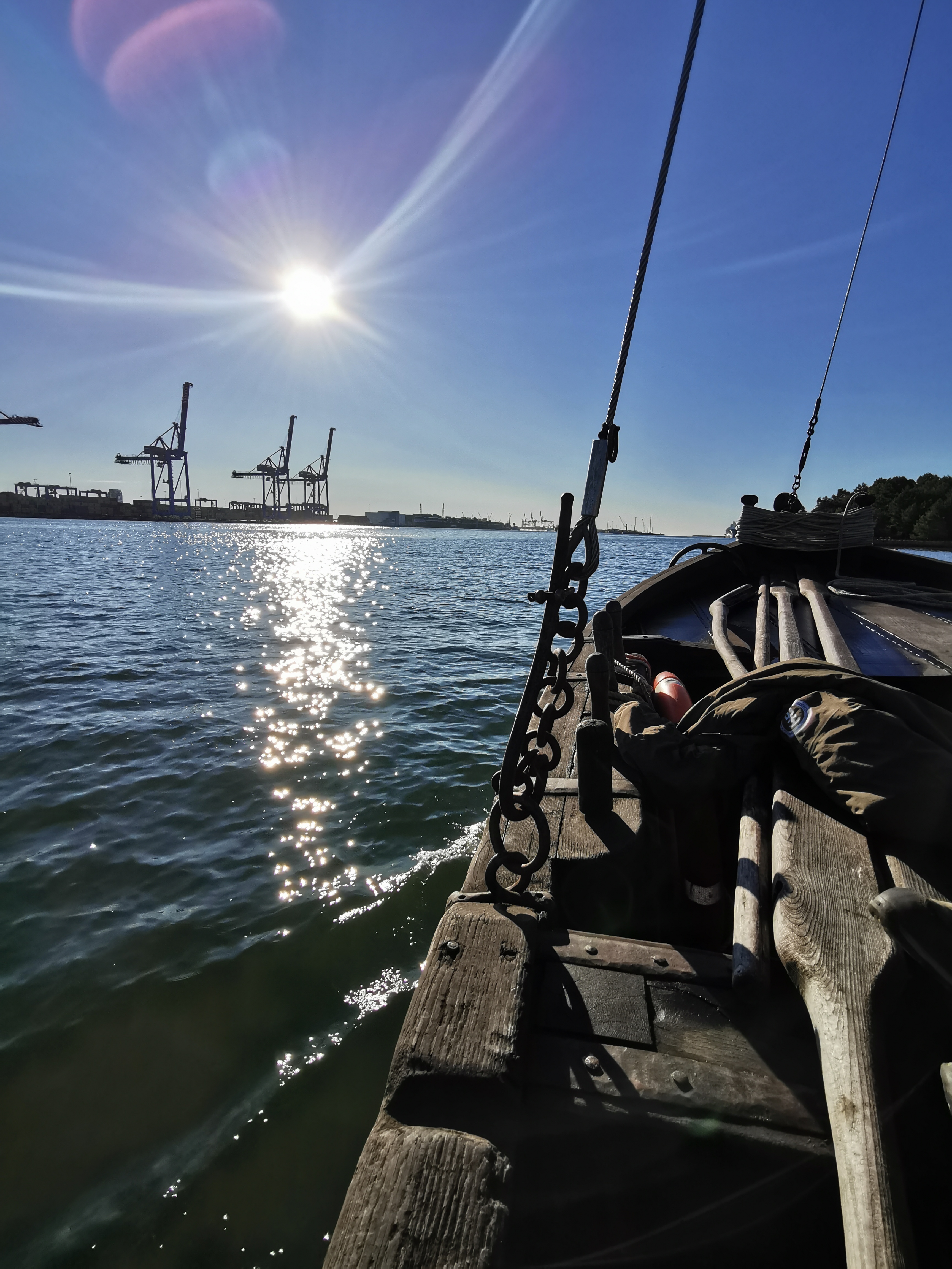 Ąžuolinės burės Ąžuolinės burės