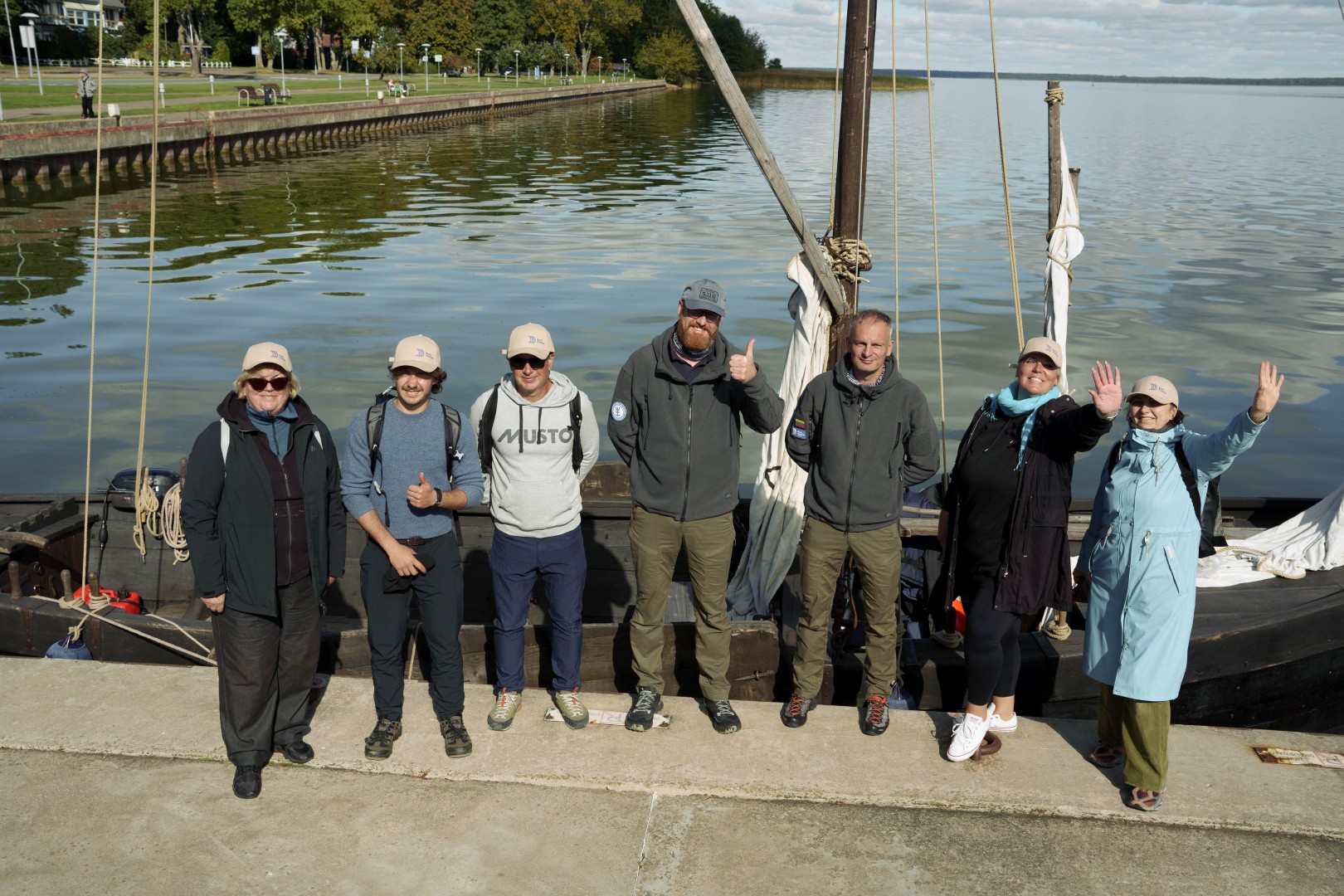 ĄŽUOLINĖS BURĖS, BURIŲ MIESTAS ĄŽUOLINĖS BURĖS, BURIŲ MIESTAS